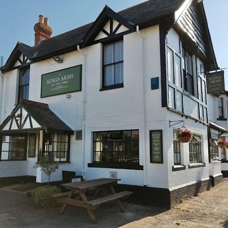 فندق بودليغ سالترتونفي  The Kings Arms Otterton المظهر الخارجي الصورة